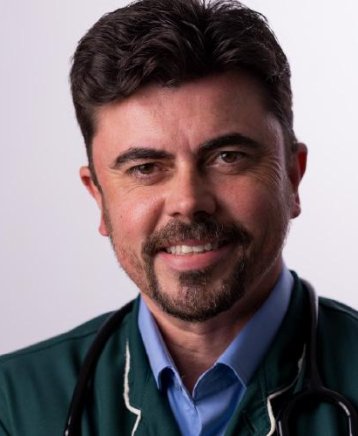 Dr. Helton Fernando